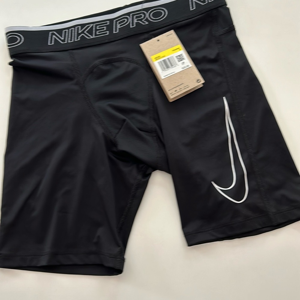 Men’s Nike Pro athletic  short